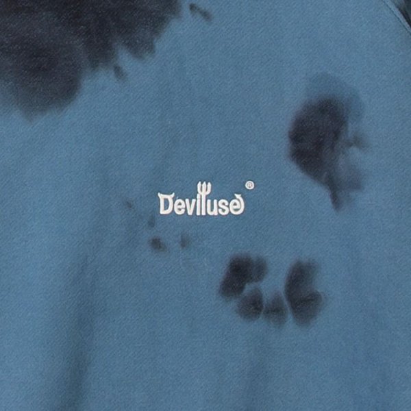画像2: [Deviluse] Small Logo Tiy Dye Crewneck -Blue-　※XLサイズのみ (2)